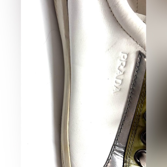 MENS PRADA SPORT
Leather Colorblock Pattern Sneakers
Size: 8 4E 2338 - Picture 3 of 8